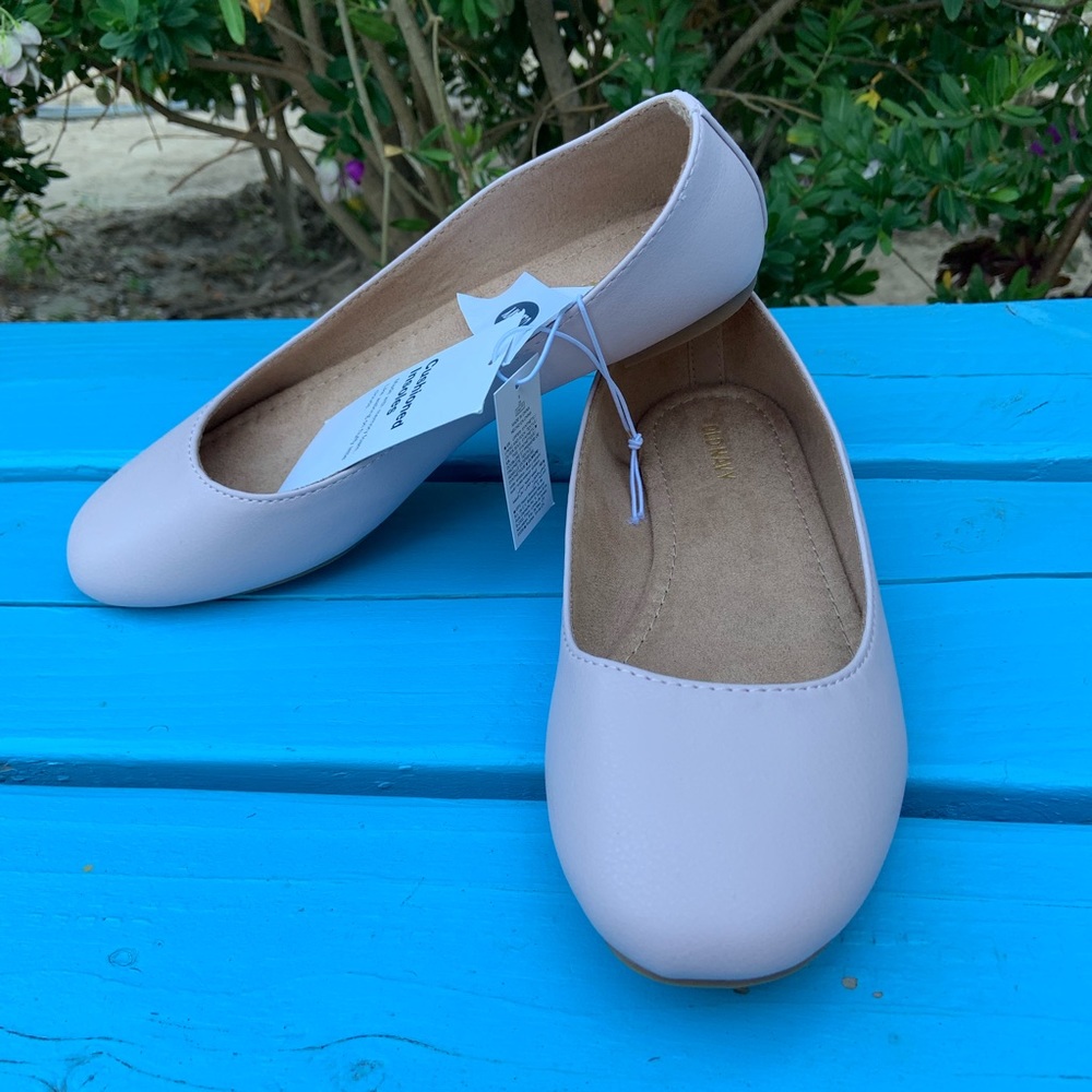 💗 Old Navy Flats Sz 6&7